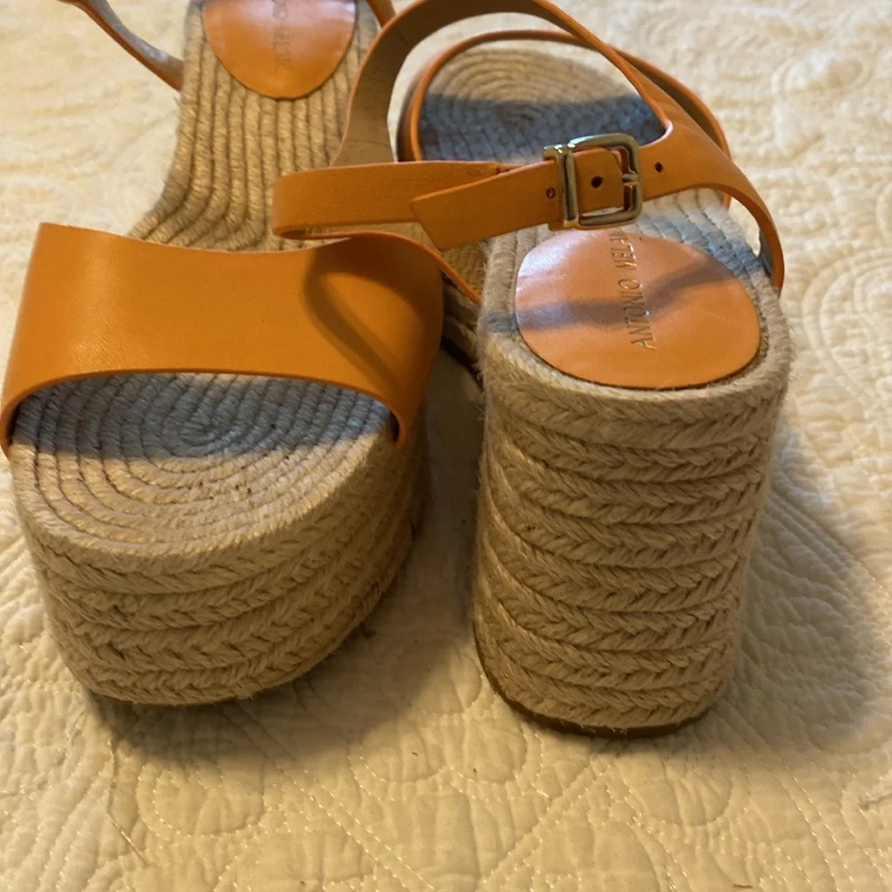 Brand new Antonio Melani light orange leather platform shoe with buckle‎